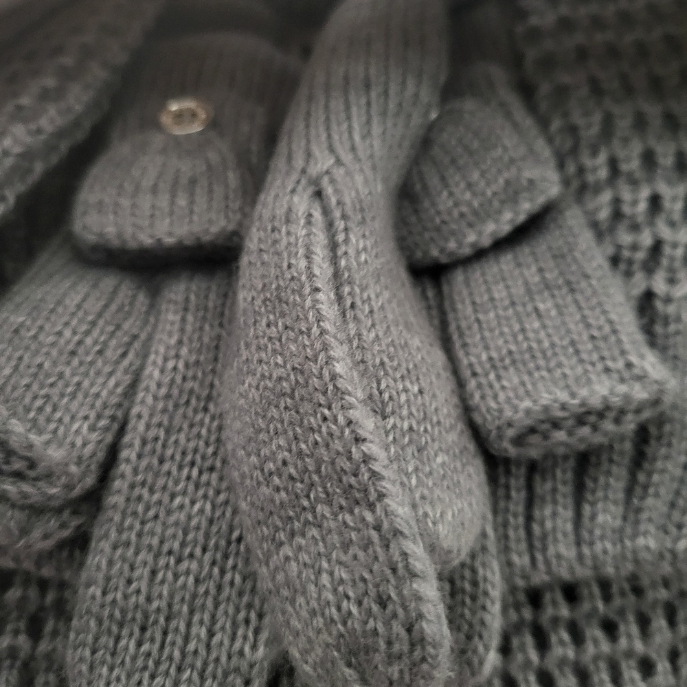 Calvin Klein Gray scarf set